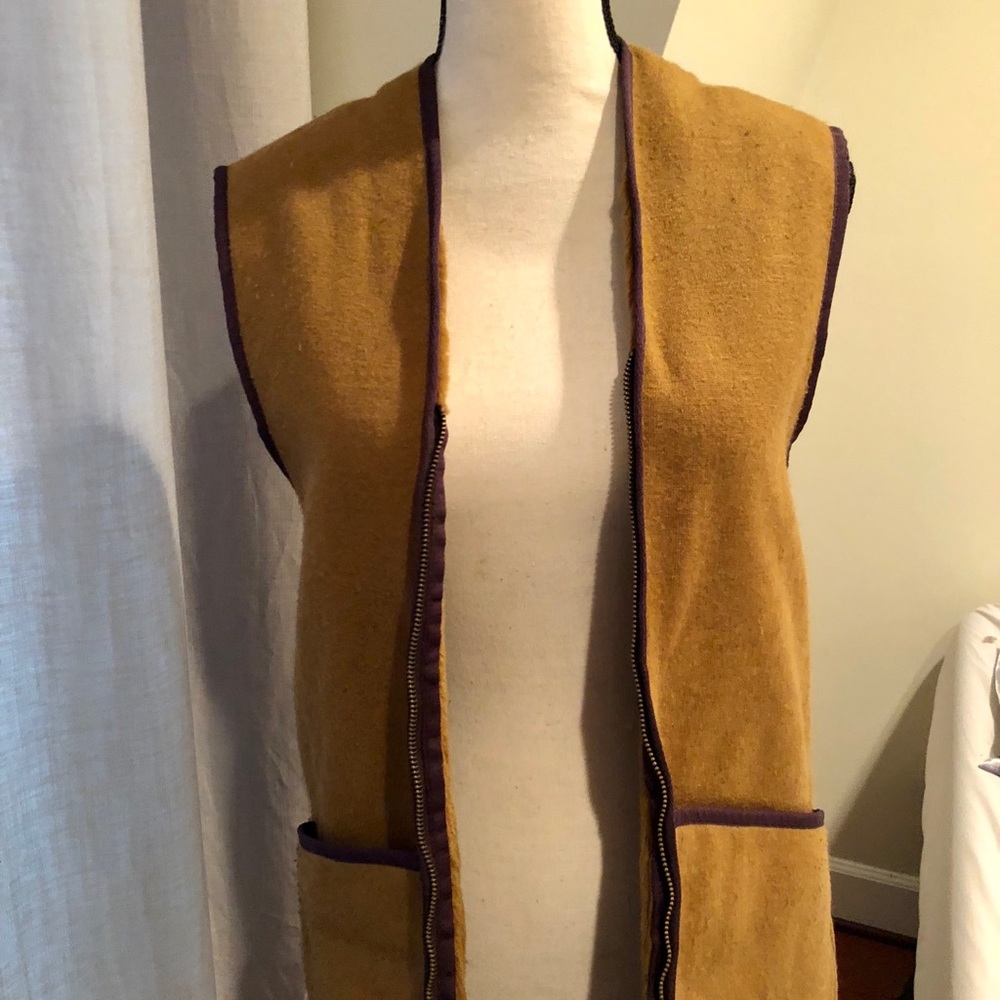 Women’s light brown beadnell jacket w/ accessories - Picture 6 of 8